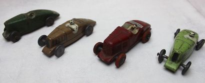 null « Jouets Citroën «  Petite Rosalie  » »

Ensemble de quatre «  Petite Rosalie ...